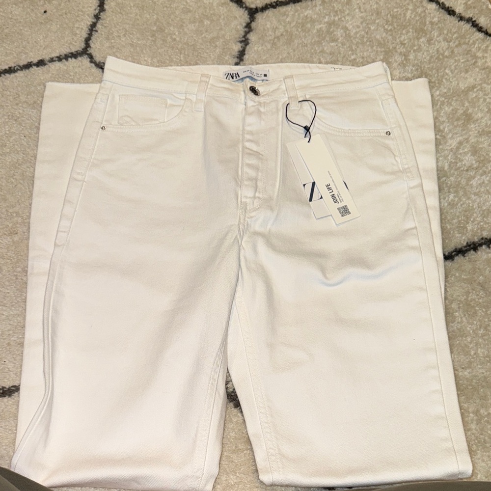 Zara Men's Crisp White Straight Jeans